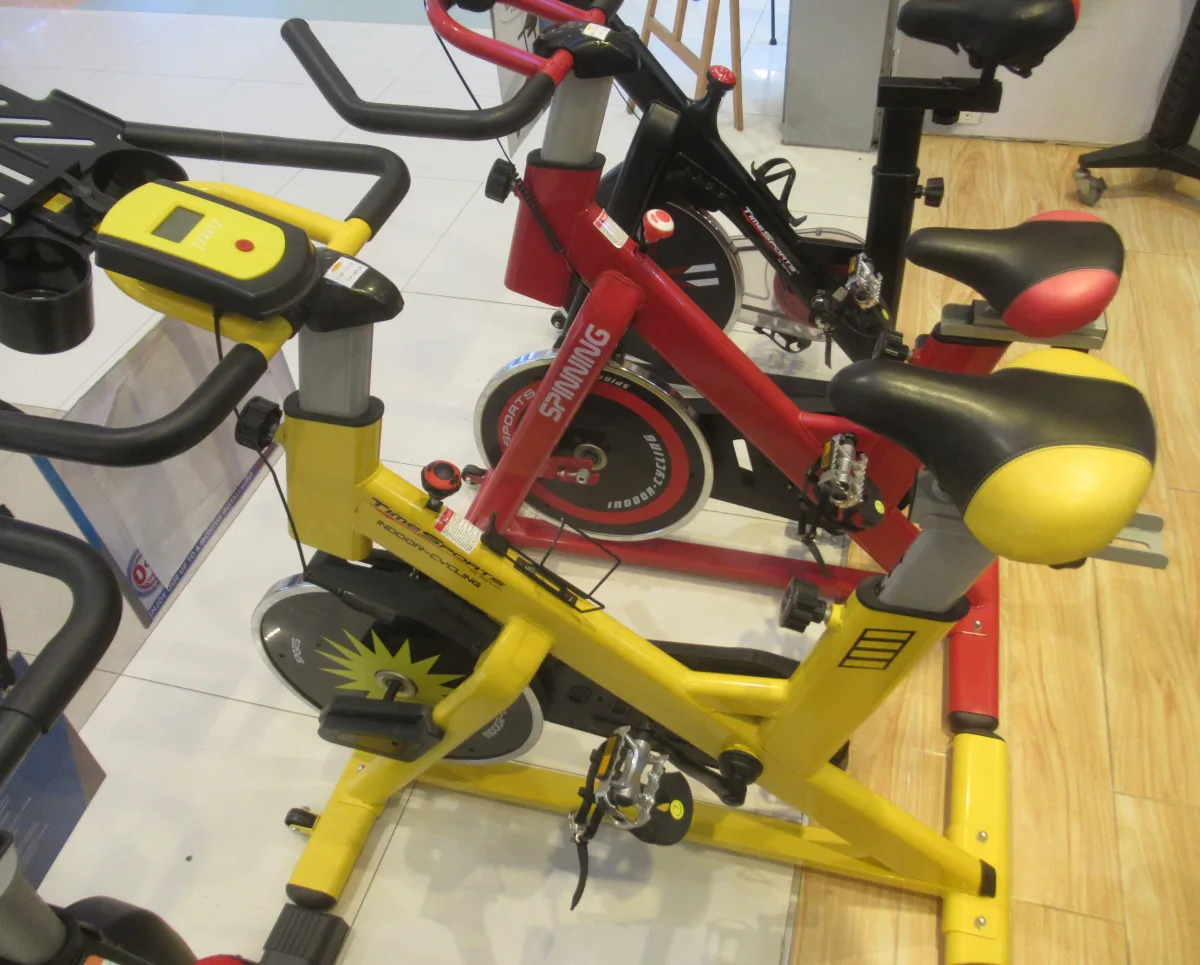 Vliegwielgewicht bij een spinningbike: hoeveel kilo heeft u nodig